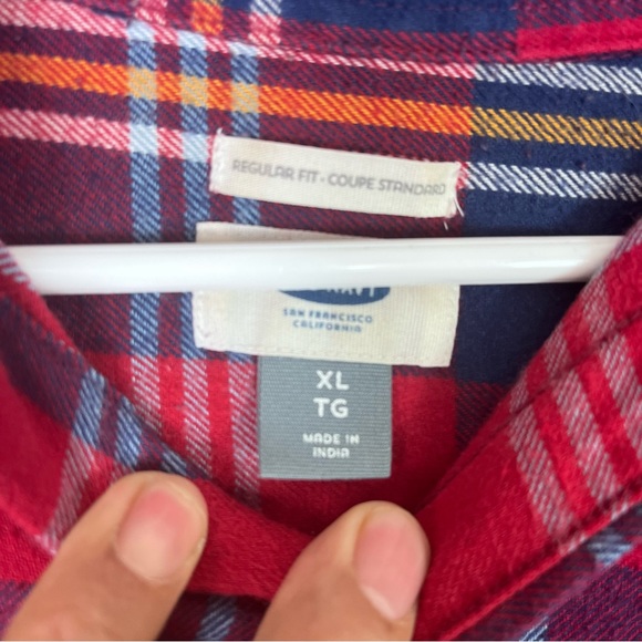 Regular fit, Old Navy button-down, XL/TG - Picture 10 of 12